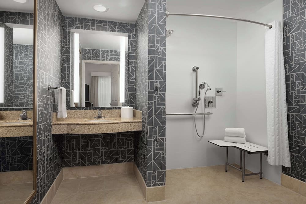 Homewood Suites by Hilton Raleigh-Durham AP/Research Triangle