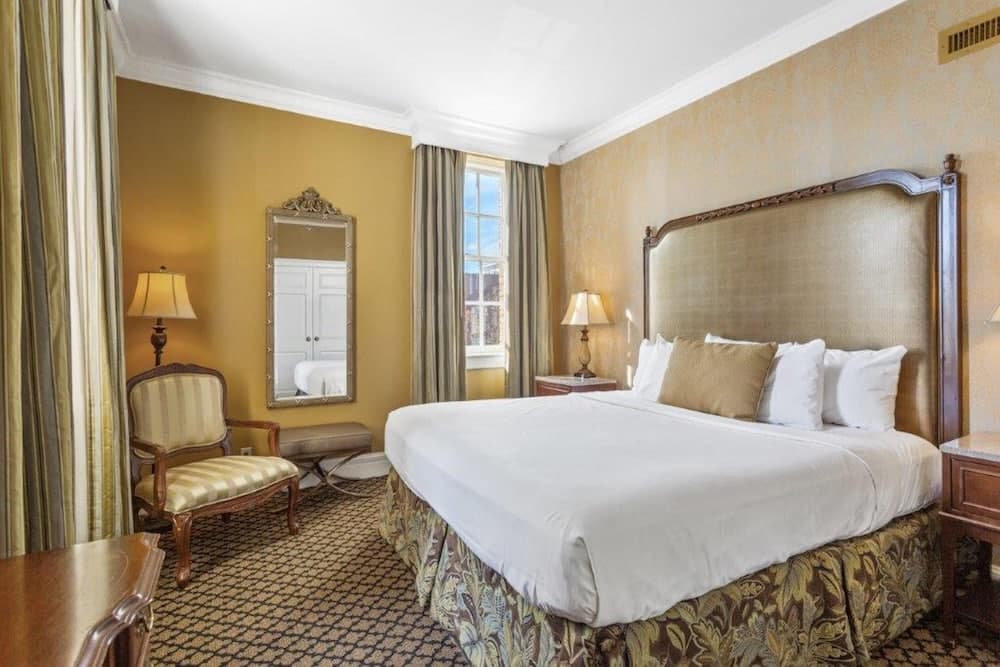 The Lafayette New Orleans By Kasa Living