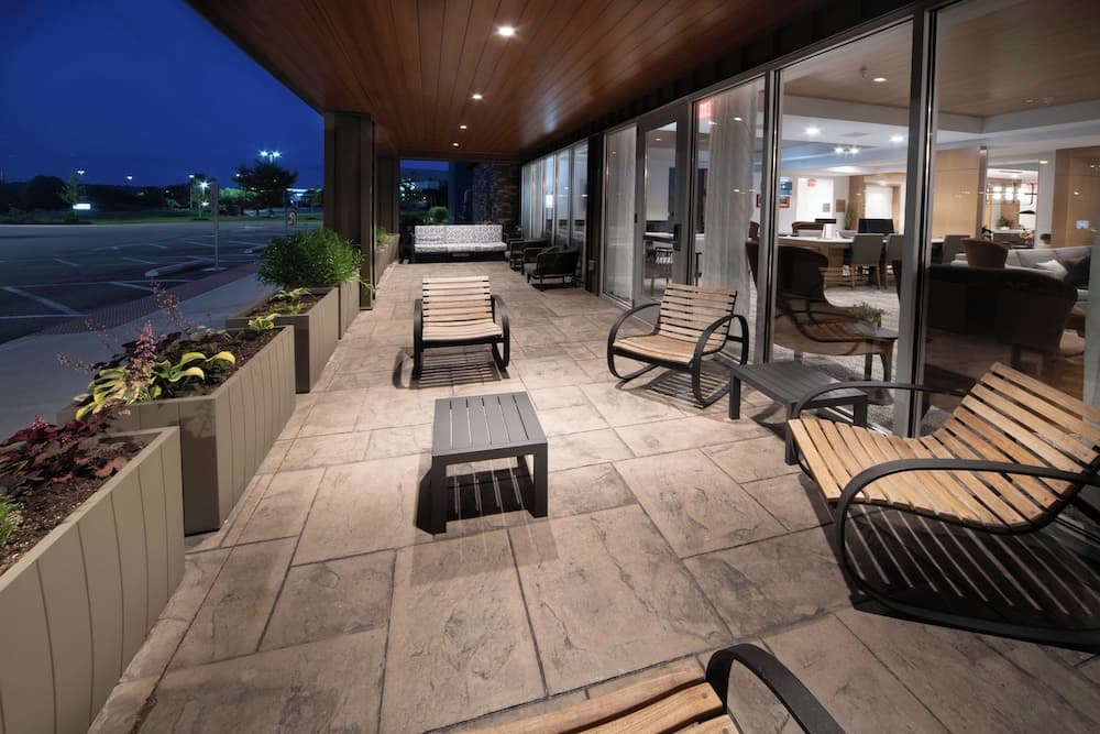 Staybridge Suites Cincinnati East Milford by IHG