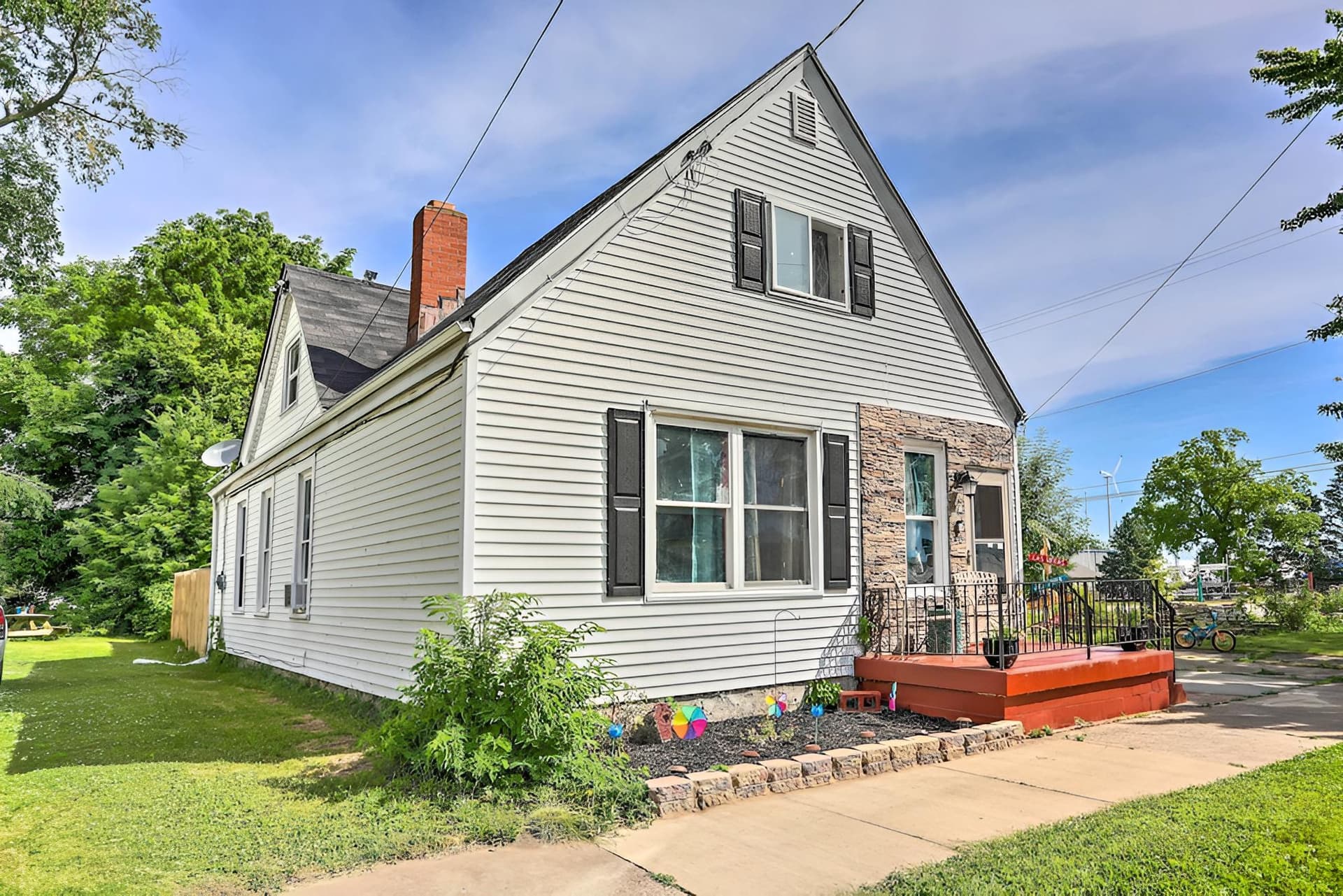 Unique Sandusky Home ~ 2 Blocks to Downtown!