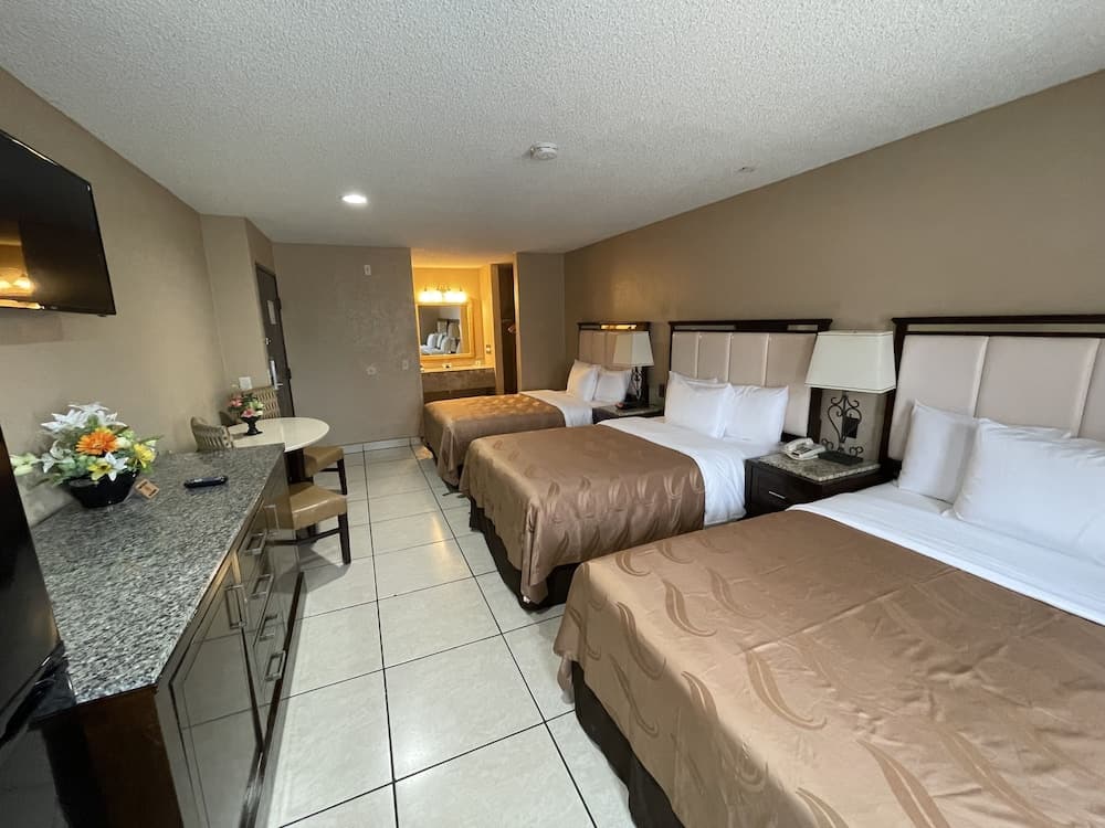 Hotel Baja San Diego - A Boutique Hotel