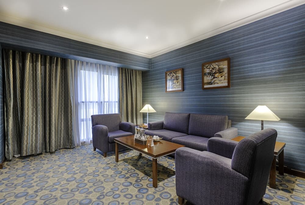 Millennium Al Aqeeq Hotel