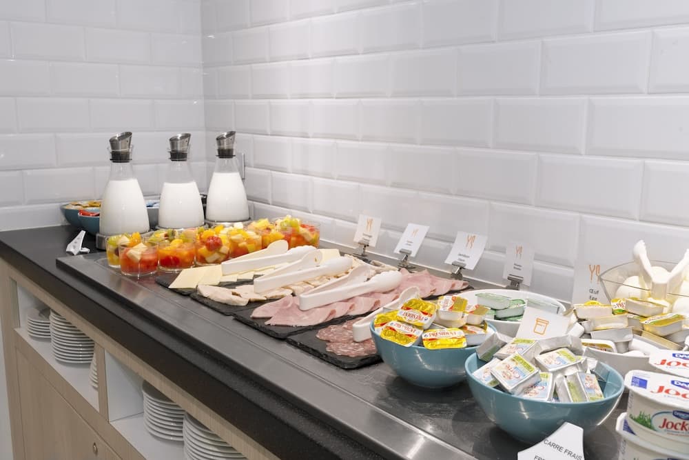 Holiday Inn Express Paris - Velizy by IHG