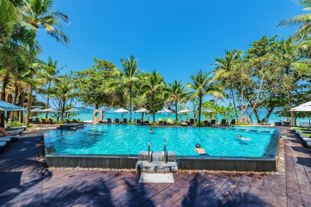 Impiana Beachfront Resort Patong, Phuket
