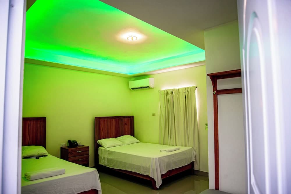 Hotel J&M