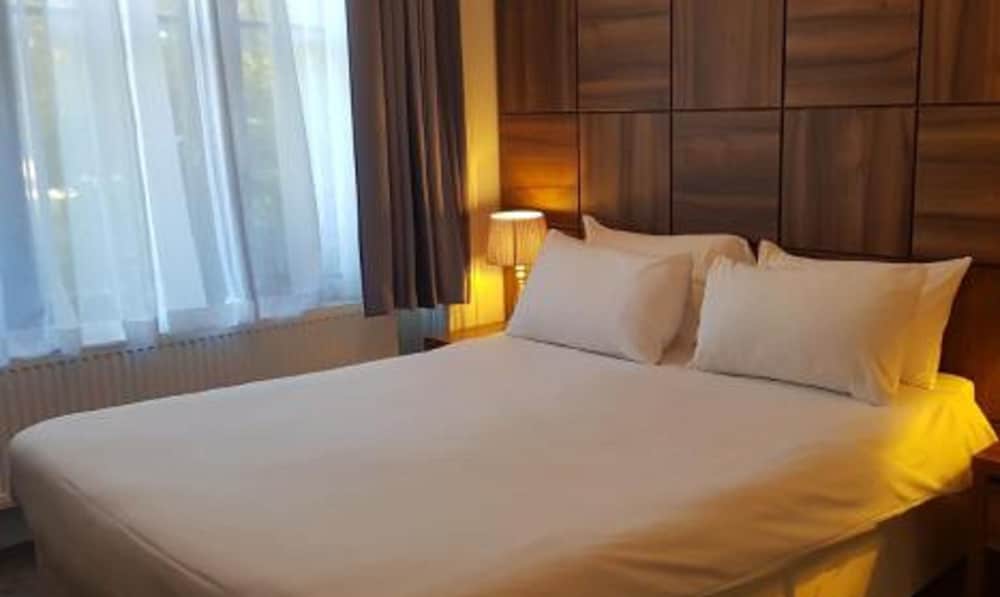 Stanhill Court Hotel, a member of Radisson Individuals