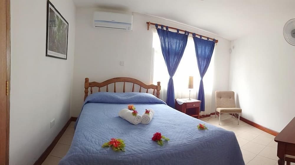 Le Manglier Guest House