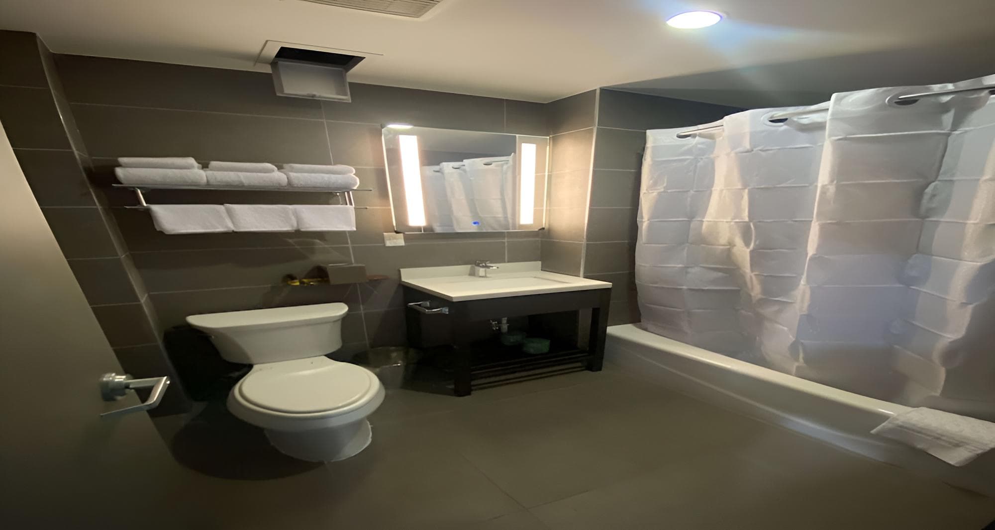 Best Western Plus City Line Hotel