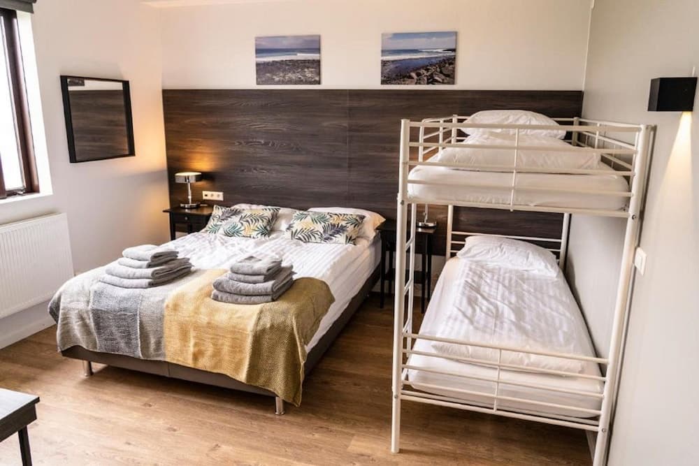 Black Beach Guesthouse