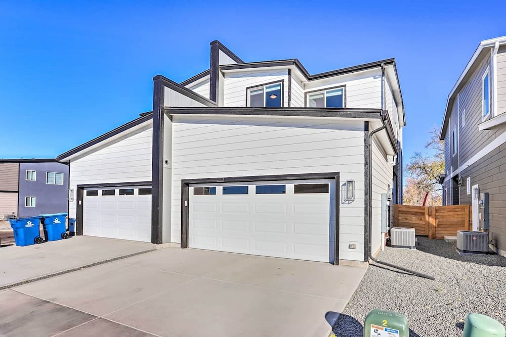 Cozy Abode w/ Patio ~ 7 Mi to Dtwn Denver