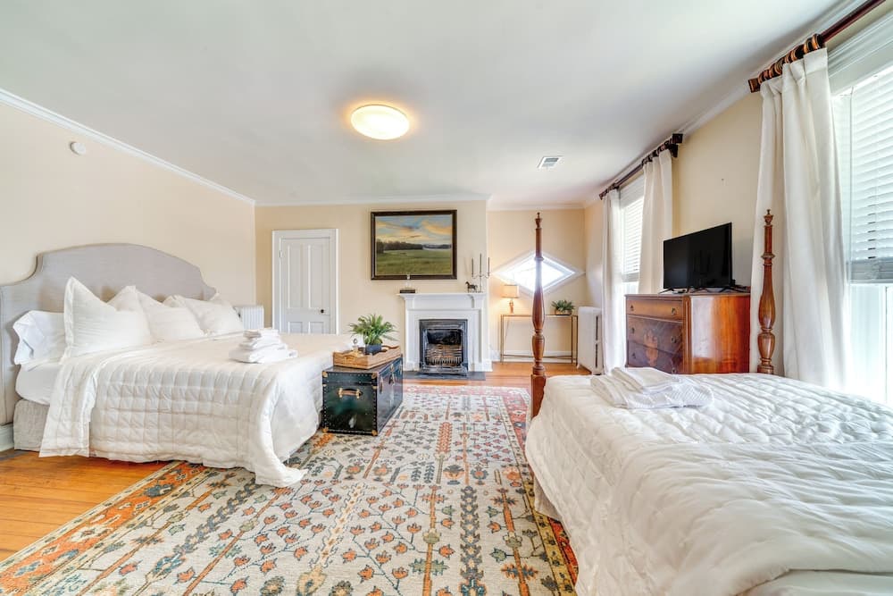 Historic & Spacious Family Home in Nicholasville!