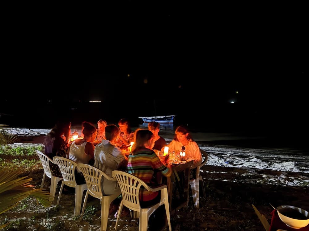 Mandhoo Inn