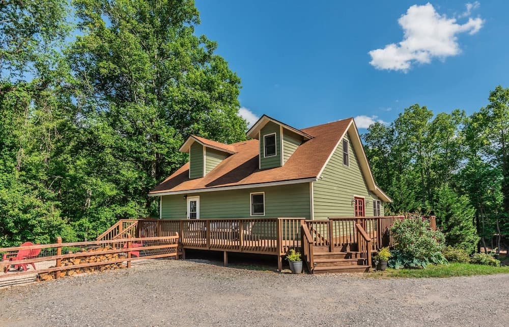 Hickory Nut Hideaway by Avantstay Mountain Views