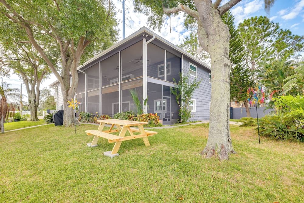 Riverfront Gibsonton Home ~ 12 Mi to Tampa!