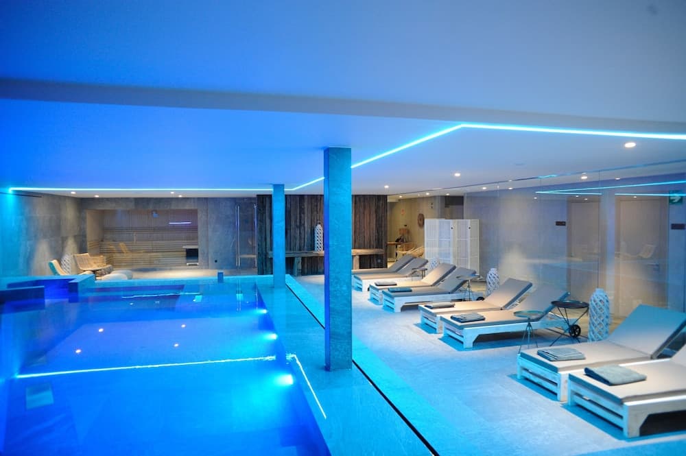 Hotel Tropical Gava Mar
