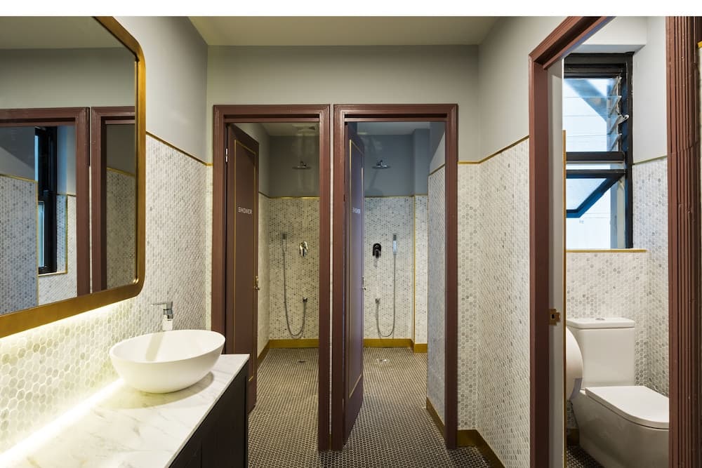 The Capsule Hotel - Hostel