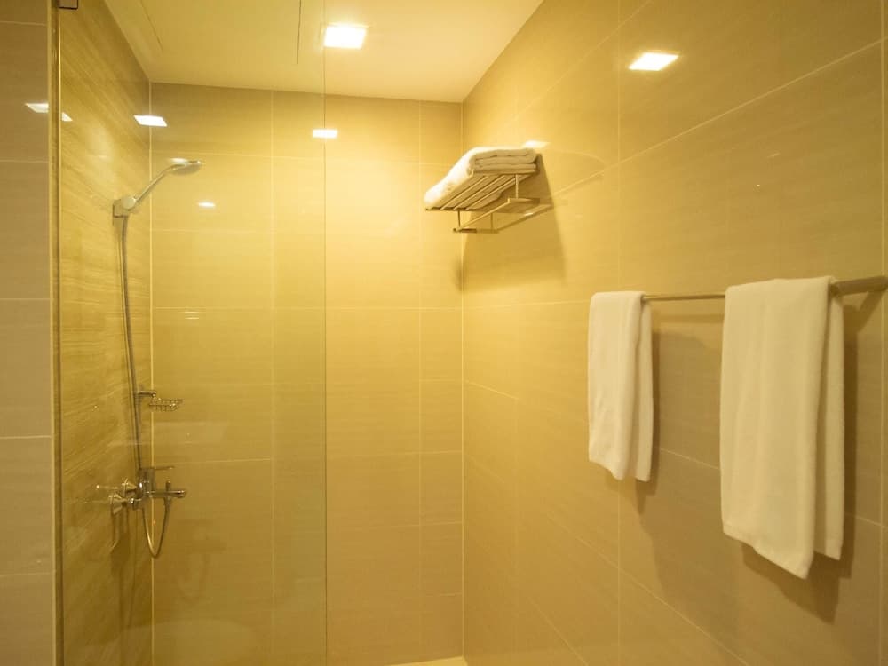 MaxStays Max Style at The Venice Residences