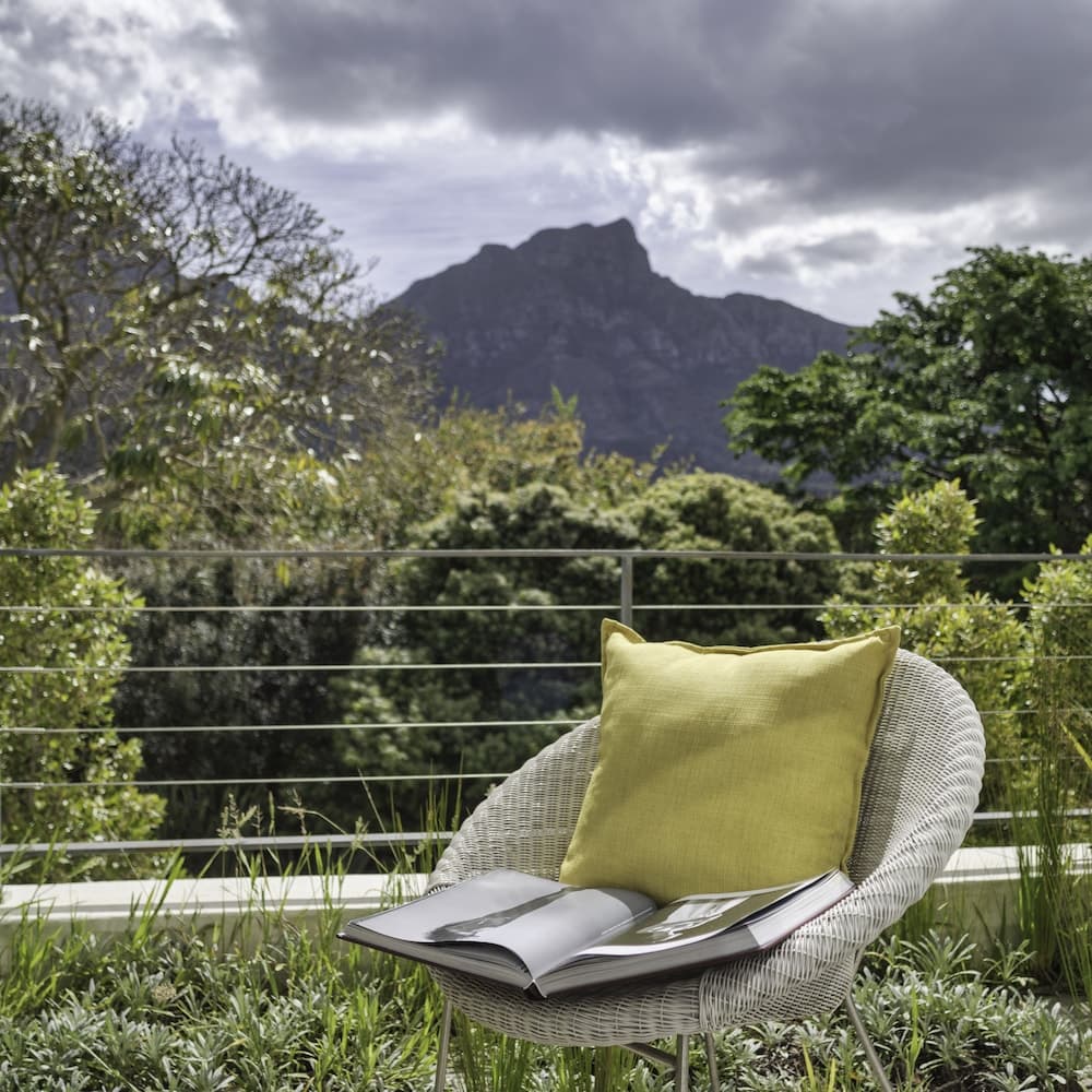 Vineyard Hotel
