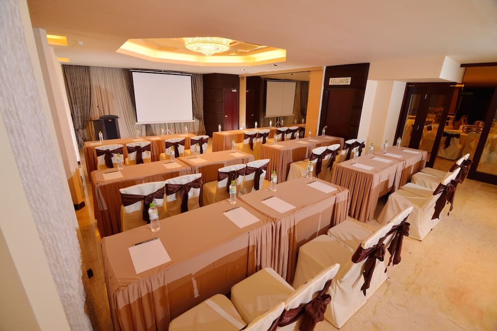 meeting & event spaces