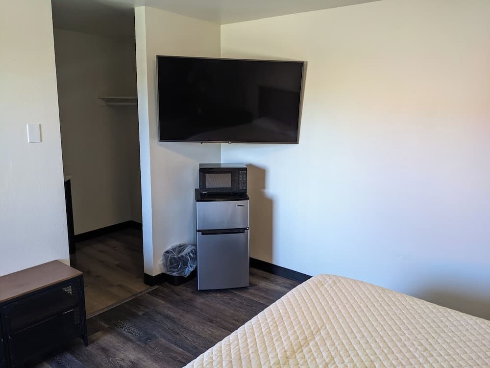 K&E Motor Inn
