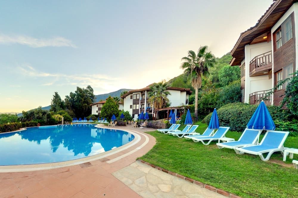 Montana Pine Resort - All Inclusive