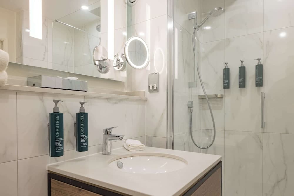 DoubleTree by Hilton Manchester Airport