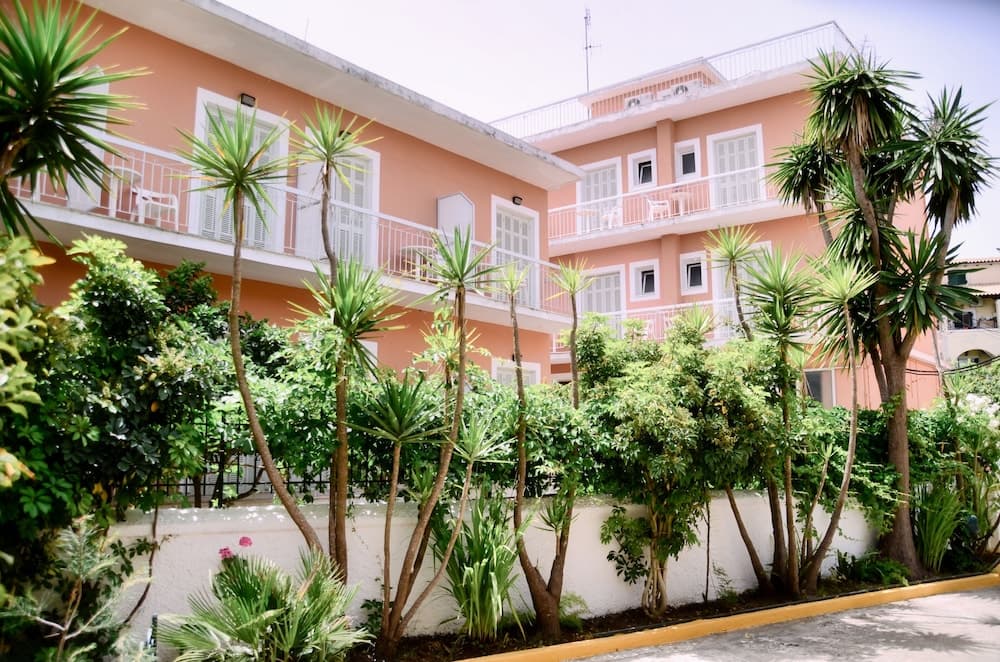 Hotel Sirena Beach