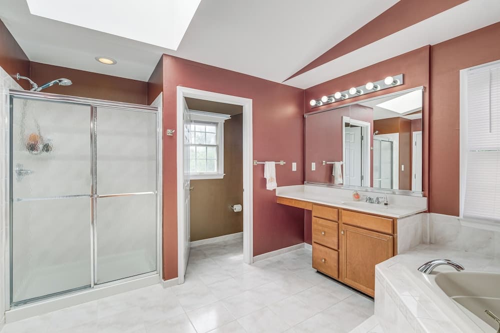 4 Mi to Dulles Airport: Spacious D.c. Area Home