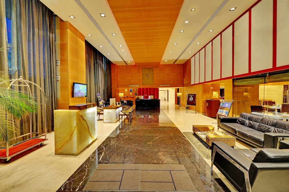 Iris Hotel
