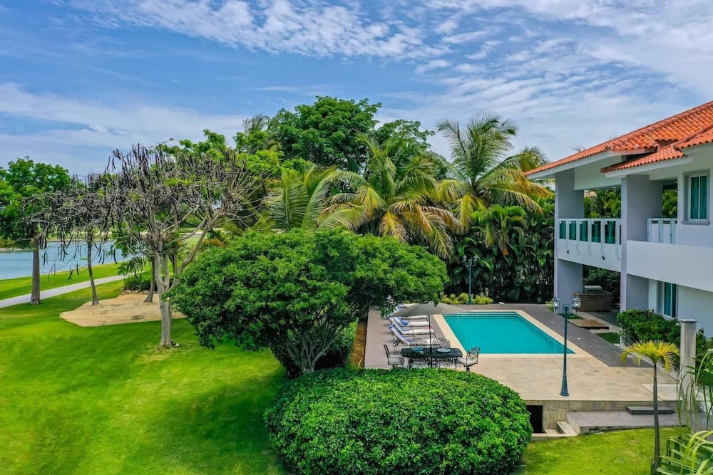 Exclusive Punta Cana Resort and Club Villa - With Pool Games Chef Maid