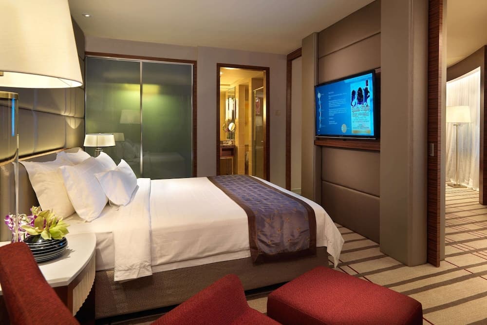 One World Hotel