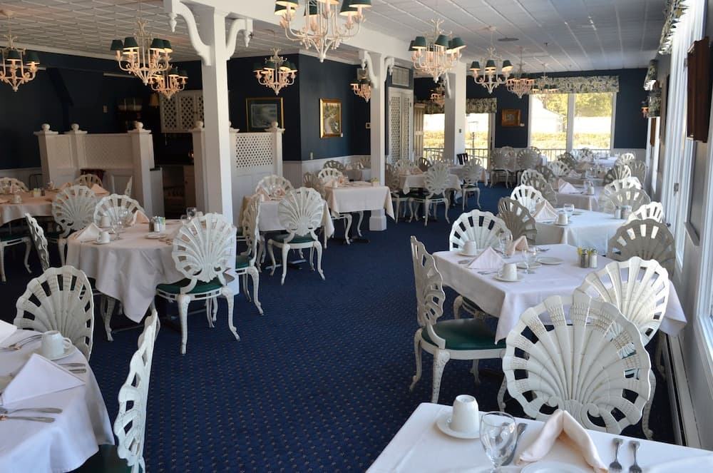 Stafford's Bay View Inn