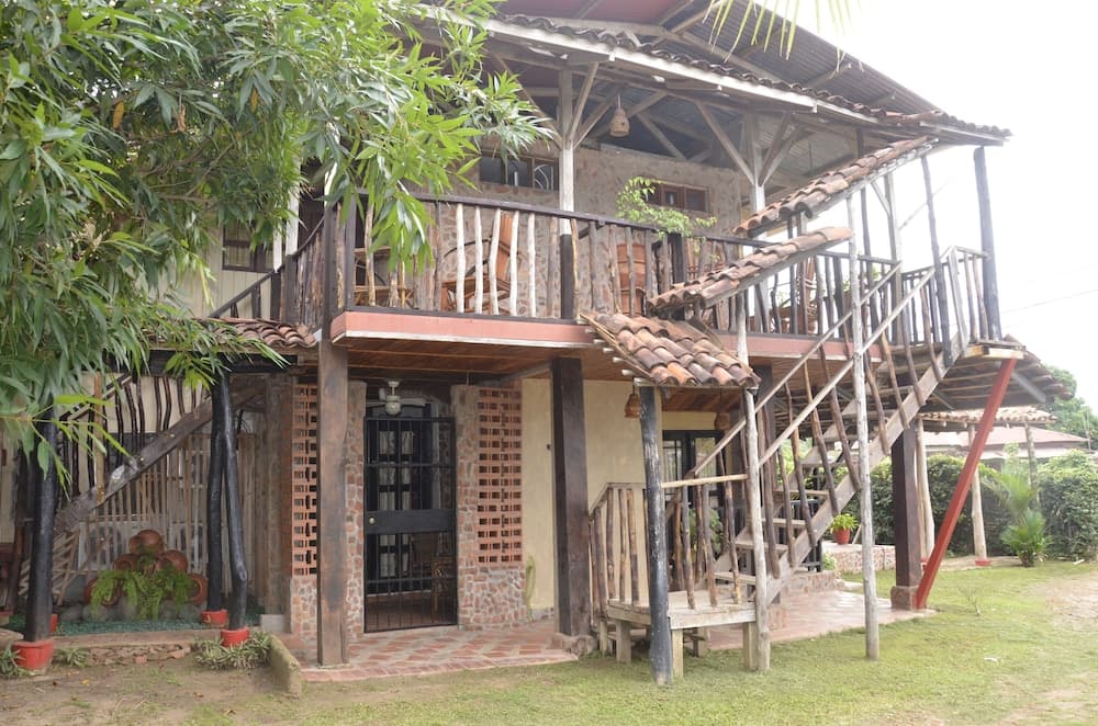 Dim's Hostal