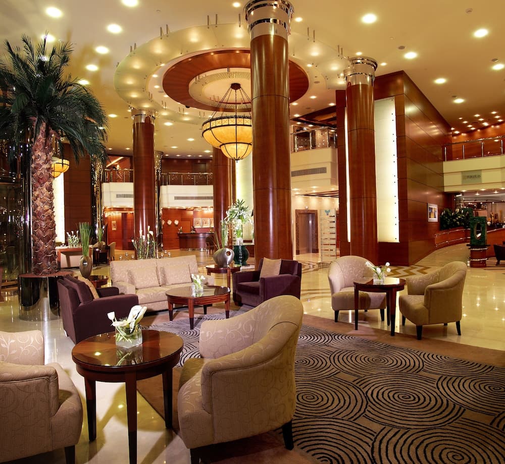 Swissôtel Al Murooj Dubai