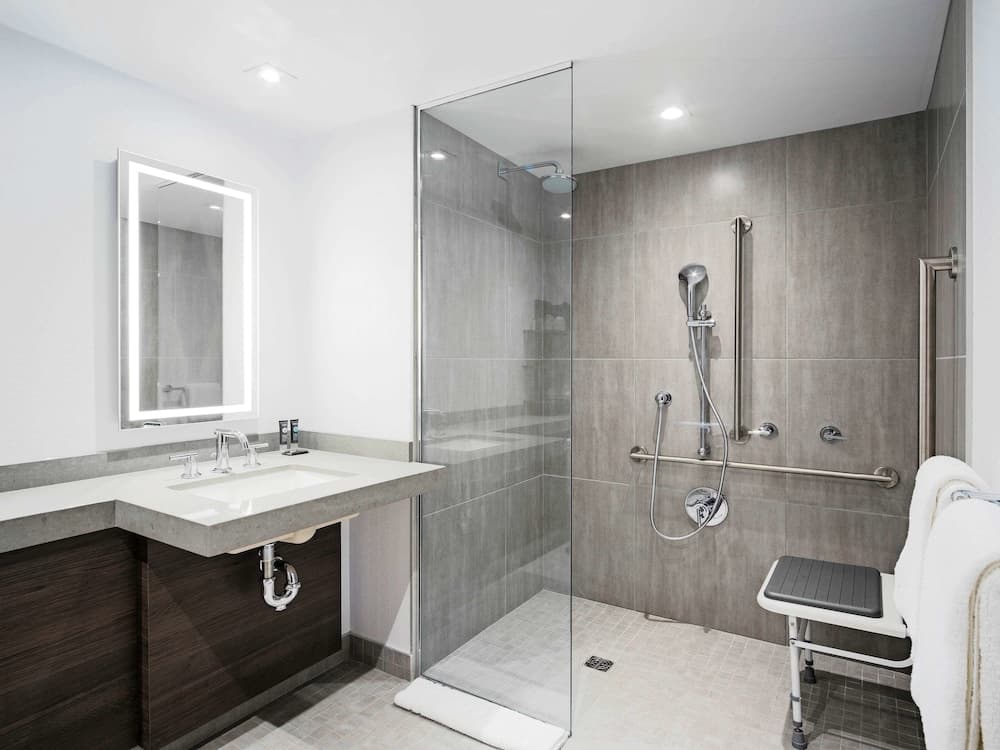 Novotel Montreal Centre