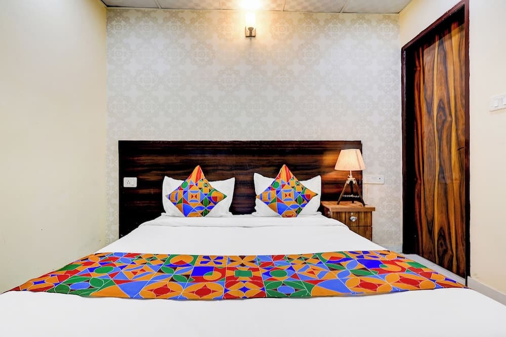 Fabhotel The Galaxy