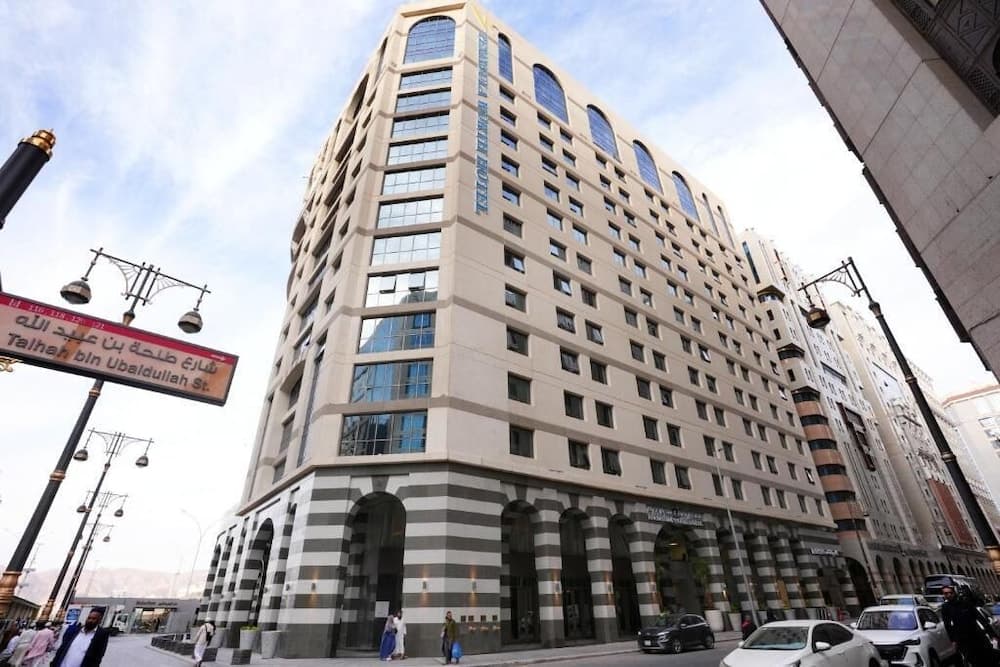Peninsula Worth Hotel