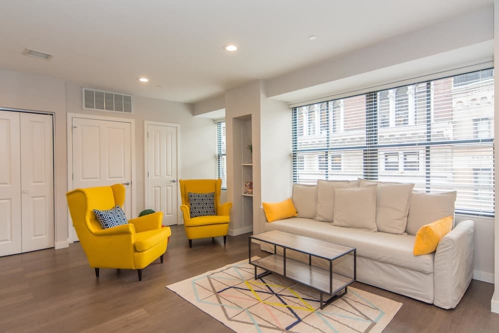 BOS004 2 Bedroom Apartment By Senstay