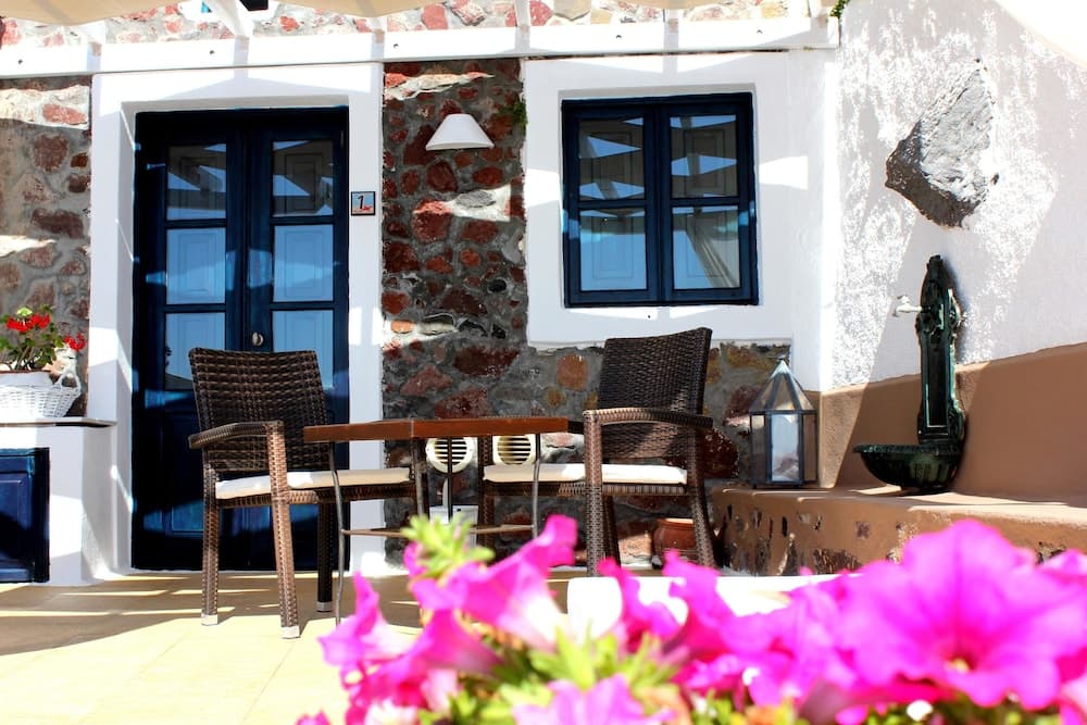 Afroessa Hotel by Caldera Houses