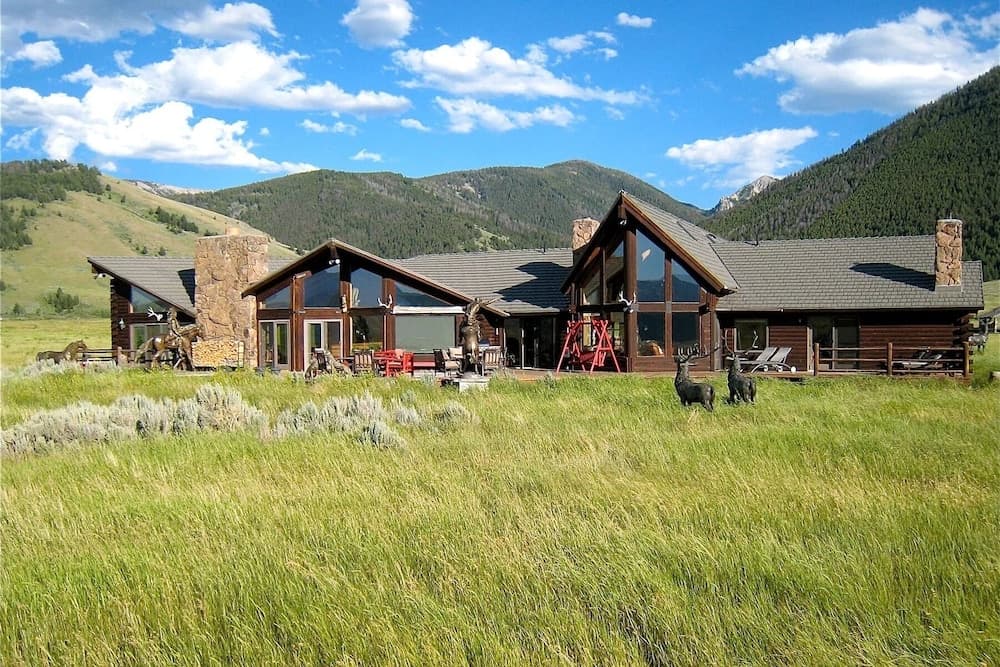 NEW! Elk Refuge Safari Chalet with Teton Views!