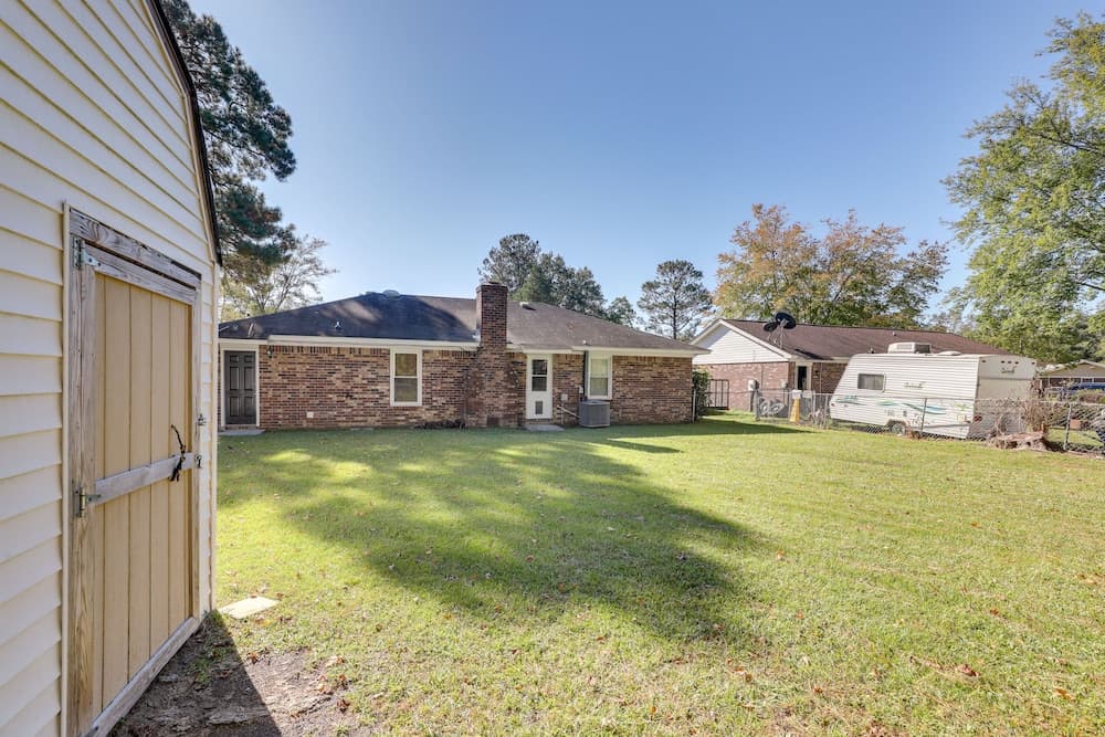 Summerville Vacation Rental: 4 Mi to Downtown!