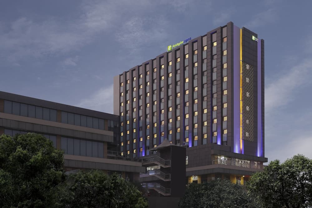Holiday Inn Express Gurugram Sector 50 by IHG