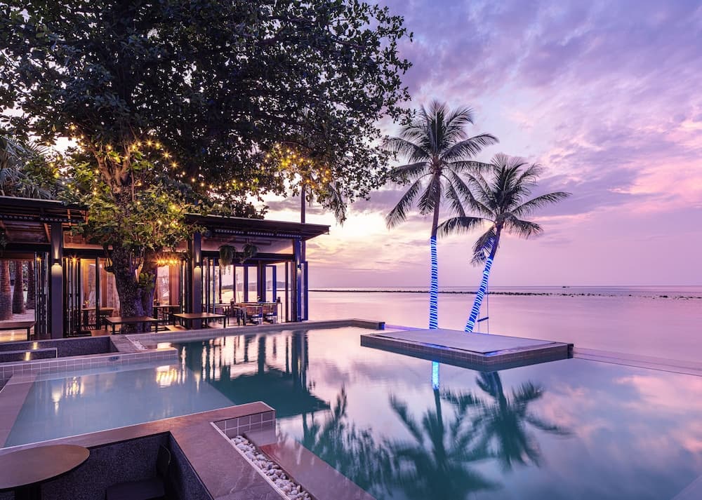 Lub d Koh Samui Chaweng Beach - Beachfront Vibrant Social Vibe