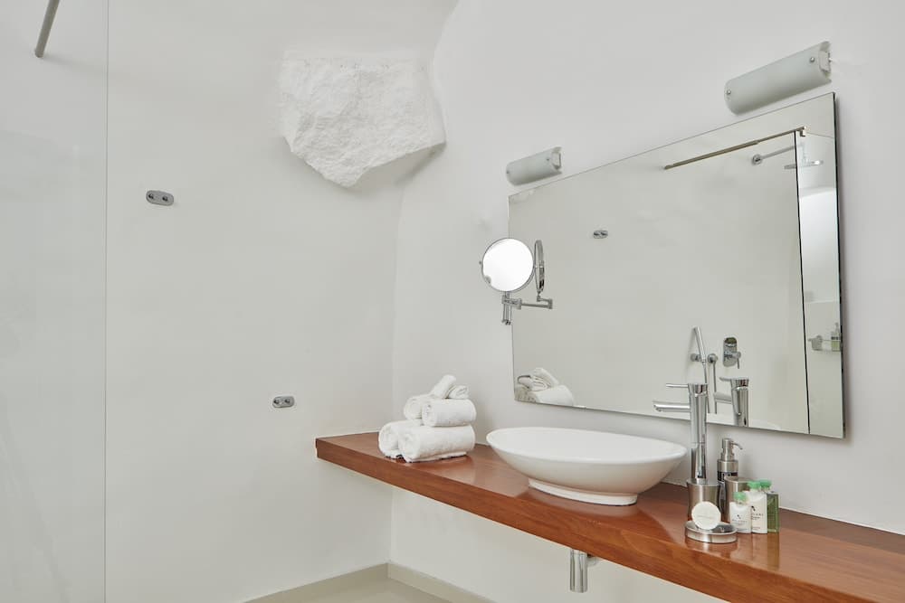 Katikies Santorini - The Leading Hotels Of The World