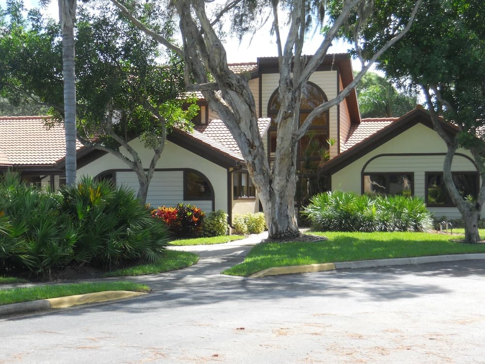 Shorewalk Vacation Villas