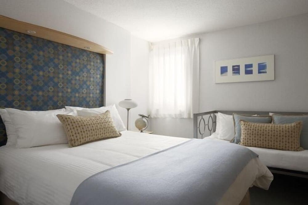 Oceanfront Pan American Hotel