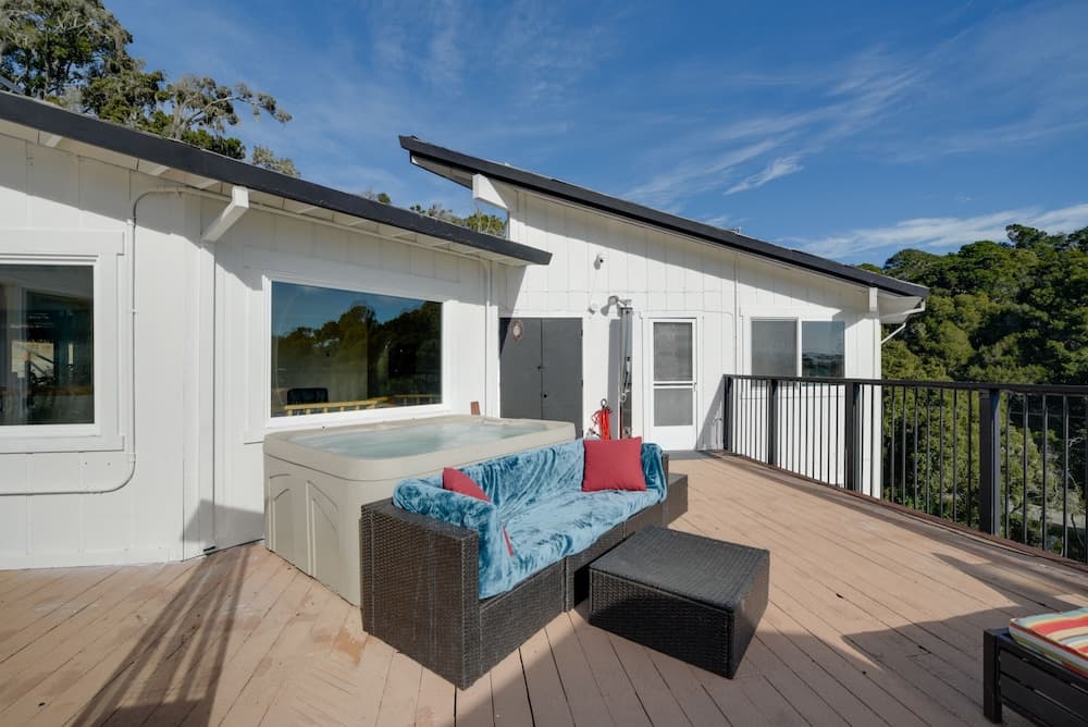 Aptos Home w/ Decks & Hot Tub - 2 Mi to Beach!