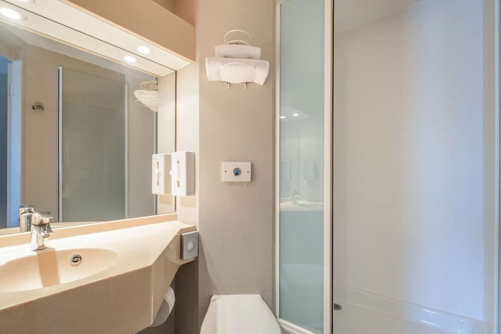 Comfort Hotel Linas Montlhery