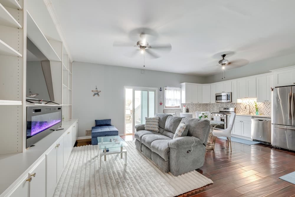 6 Mi to Hospitals: Guest Suite in South River