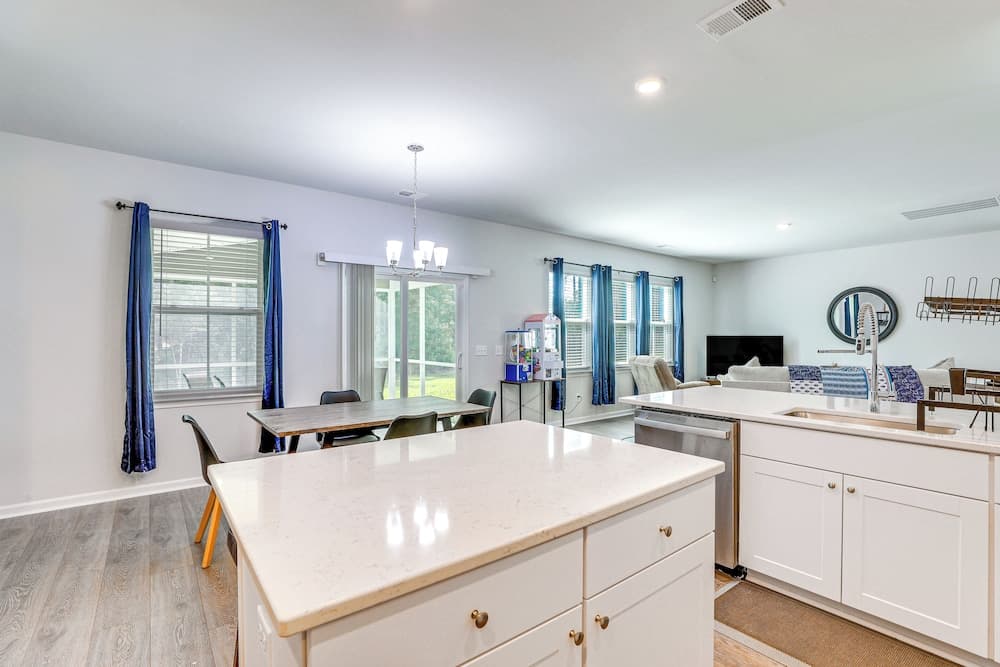 Patio & Backyard: Spacious Home in Moncks Corner